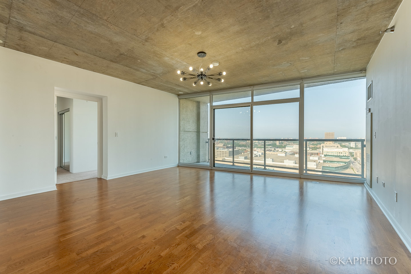 611 S Wells Street Unit: 2406