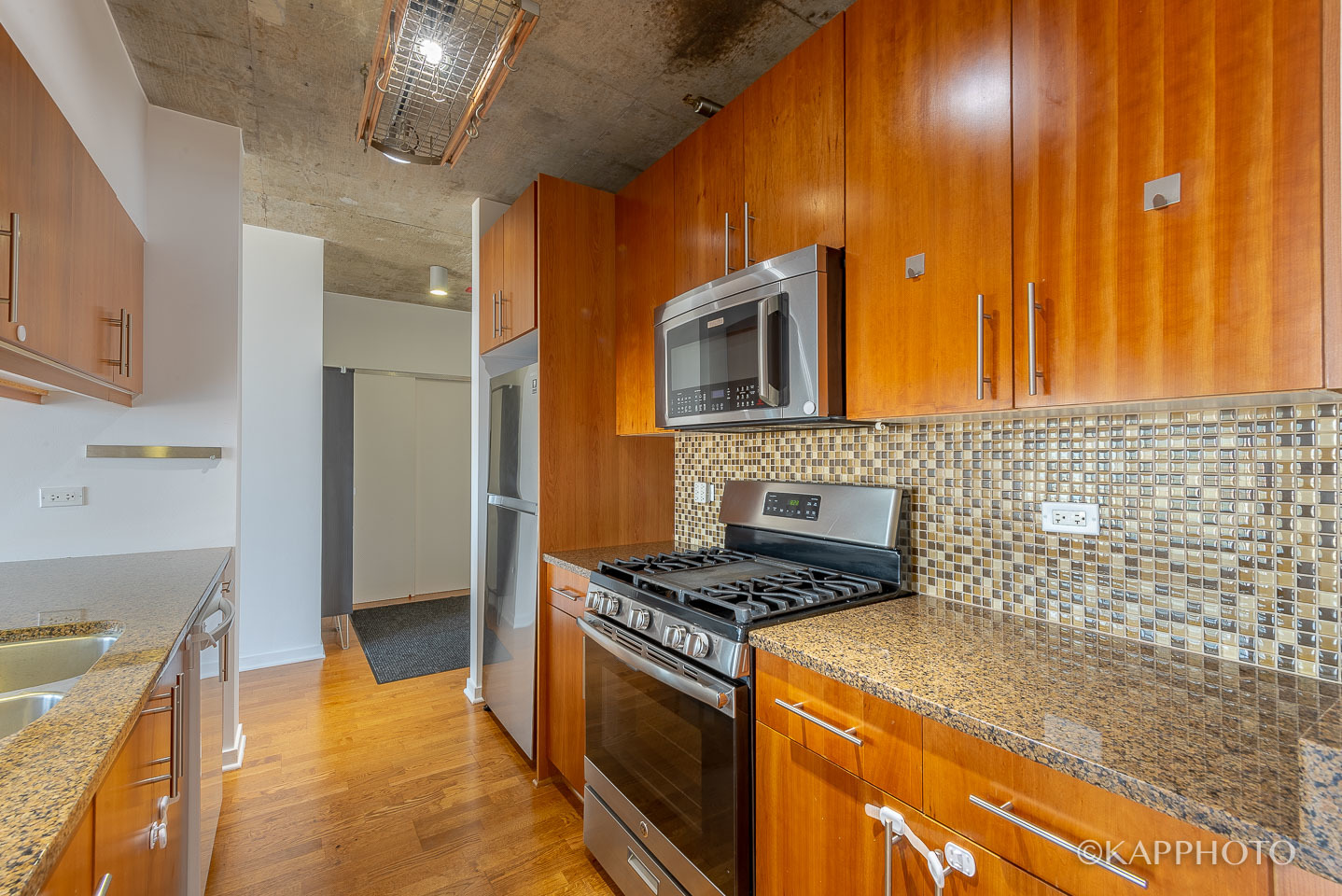 611 S Wells Street Unit: 2406