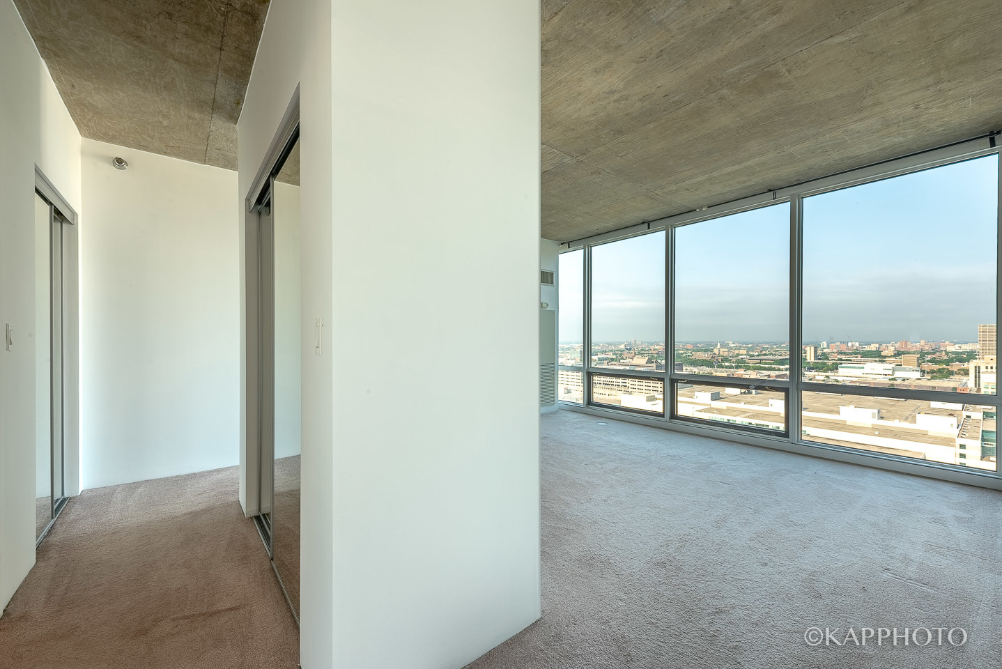 611 S Wells Street Unit: 2406