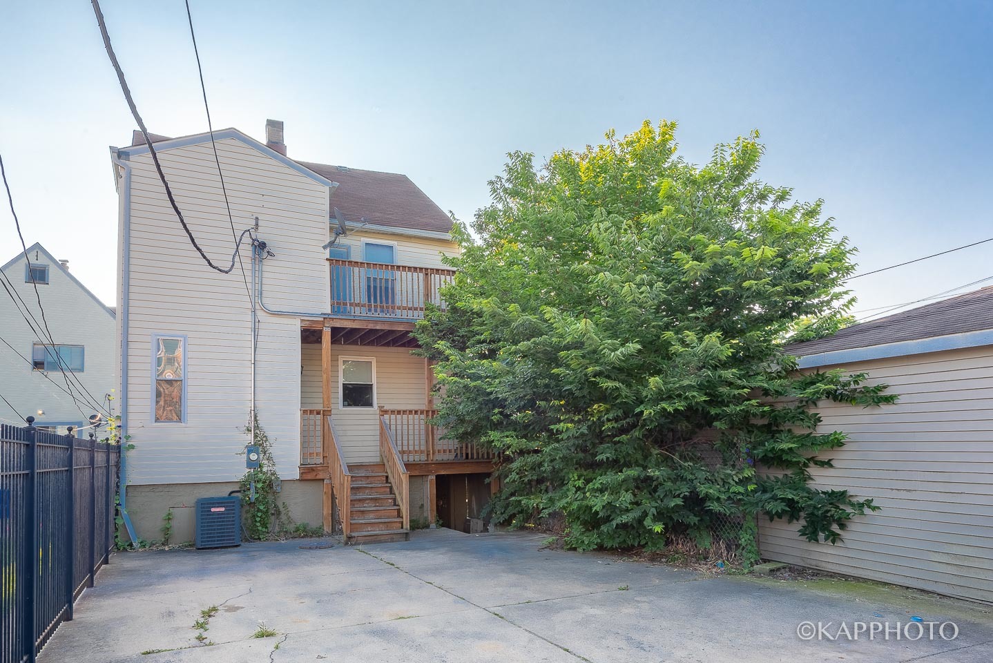 1926 N Sawyer Avenue