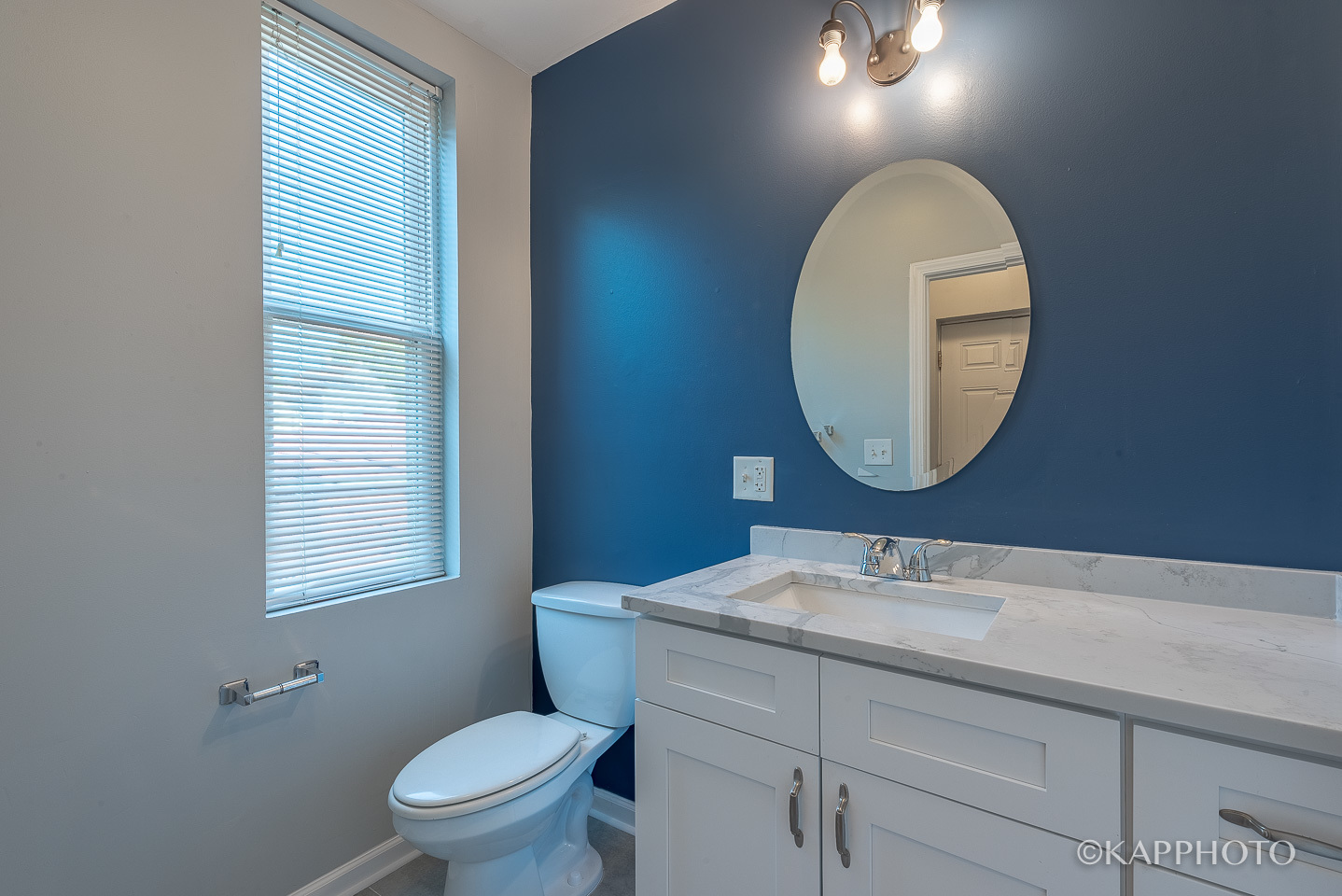 1926 N Sawyer Avenue