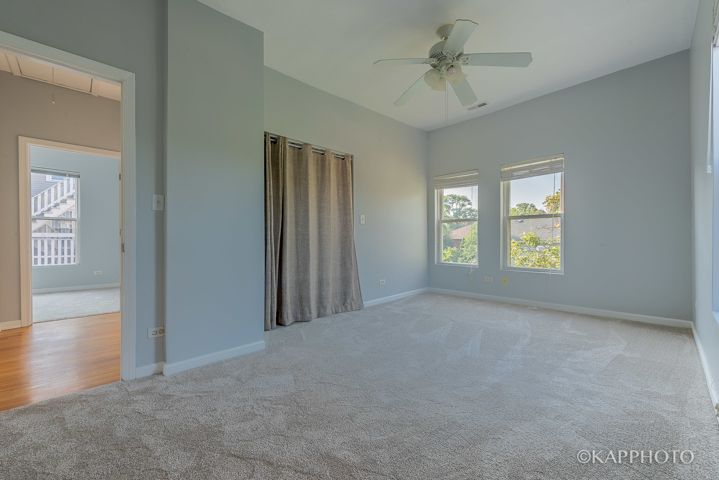 1926 N Sawyer Avenue