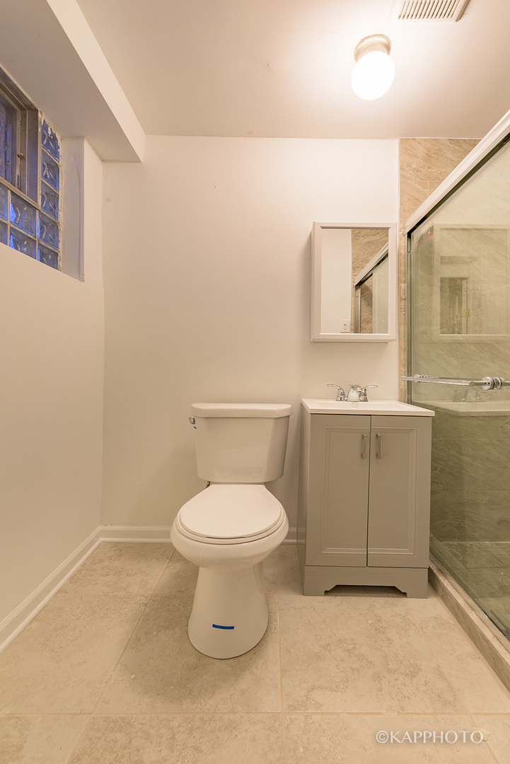 222 W 31st Street Unit: 3F