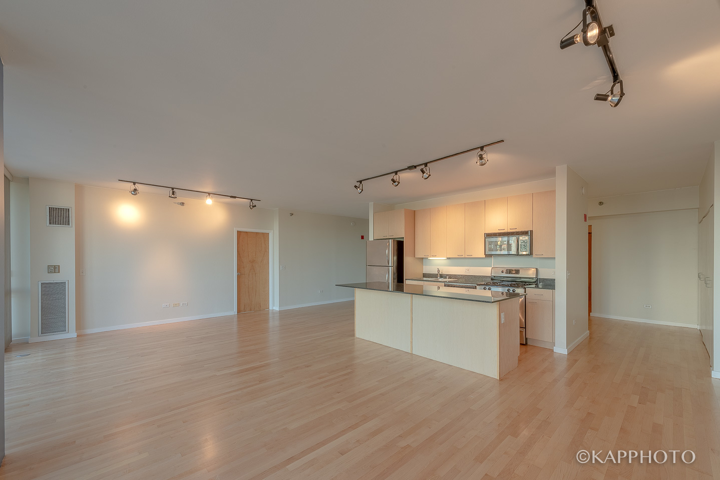 1845 S Michigan Avenue Unit: 607-608