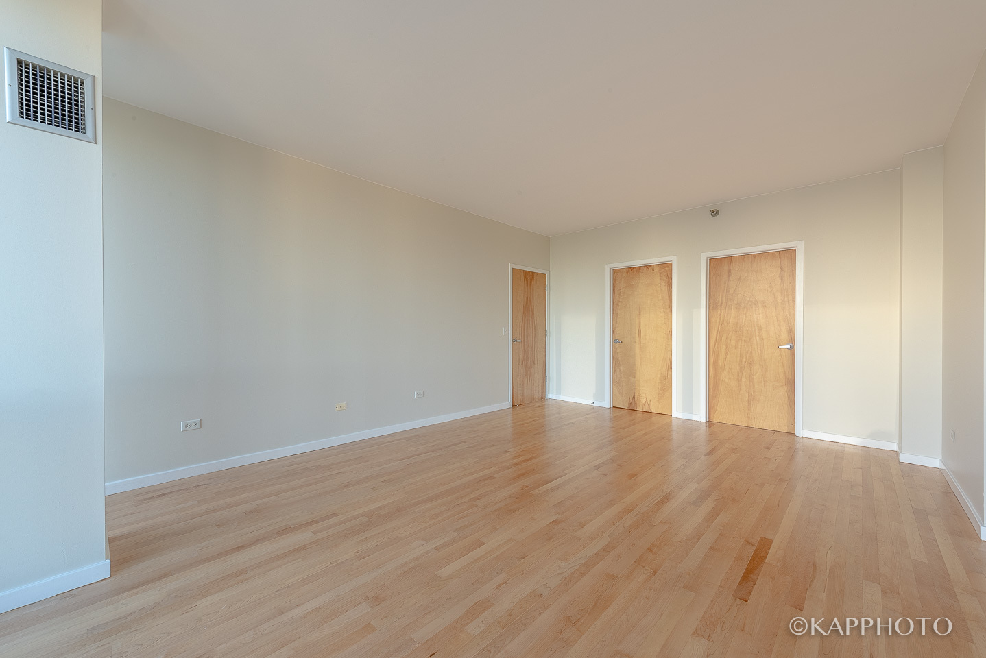 1845 S Michigan Avenue Unit: 607-608