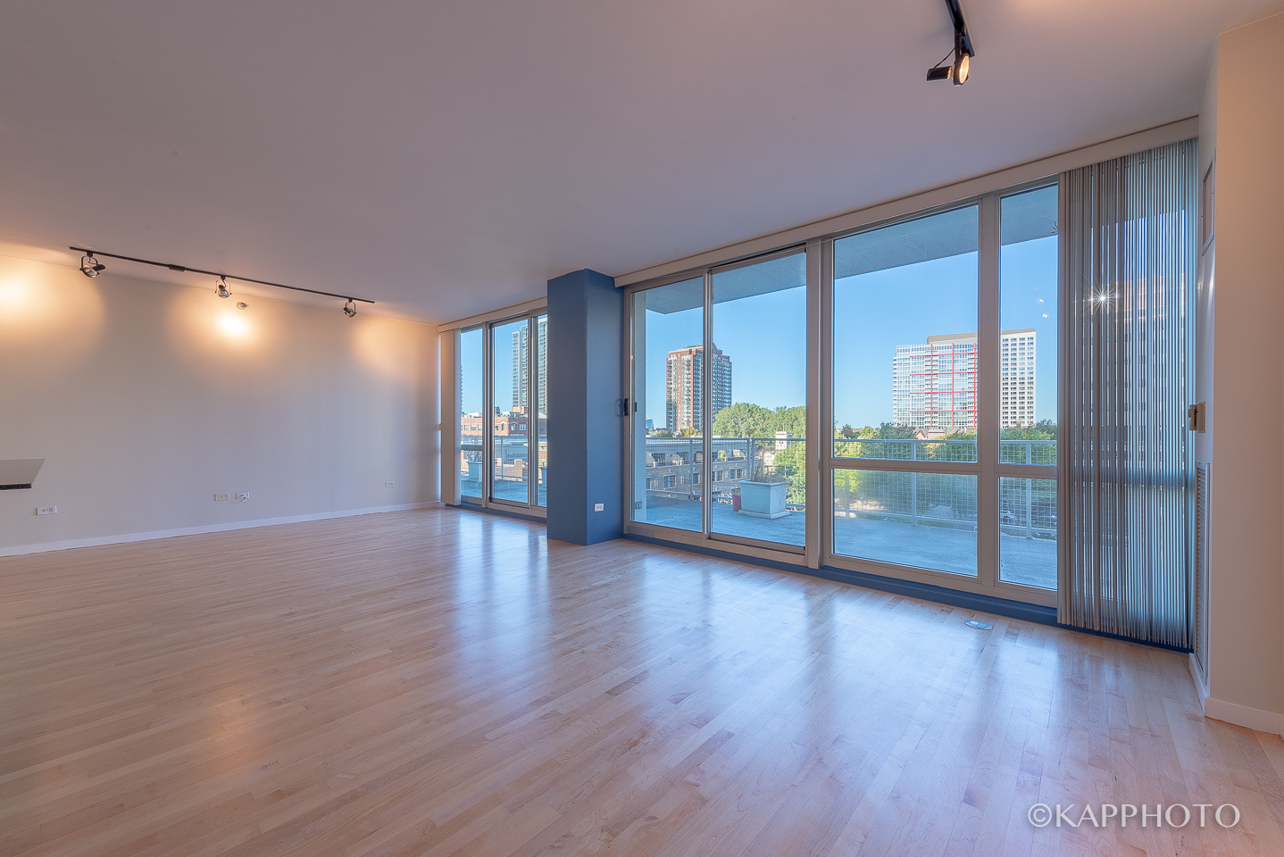 1845 S Michigan Avenue Unit: 607-608