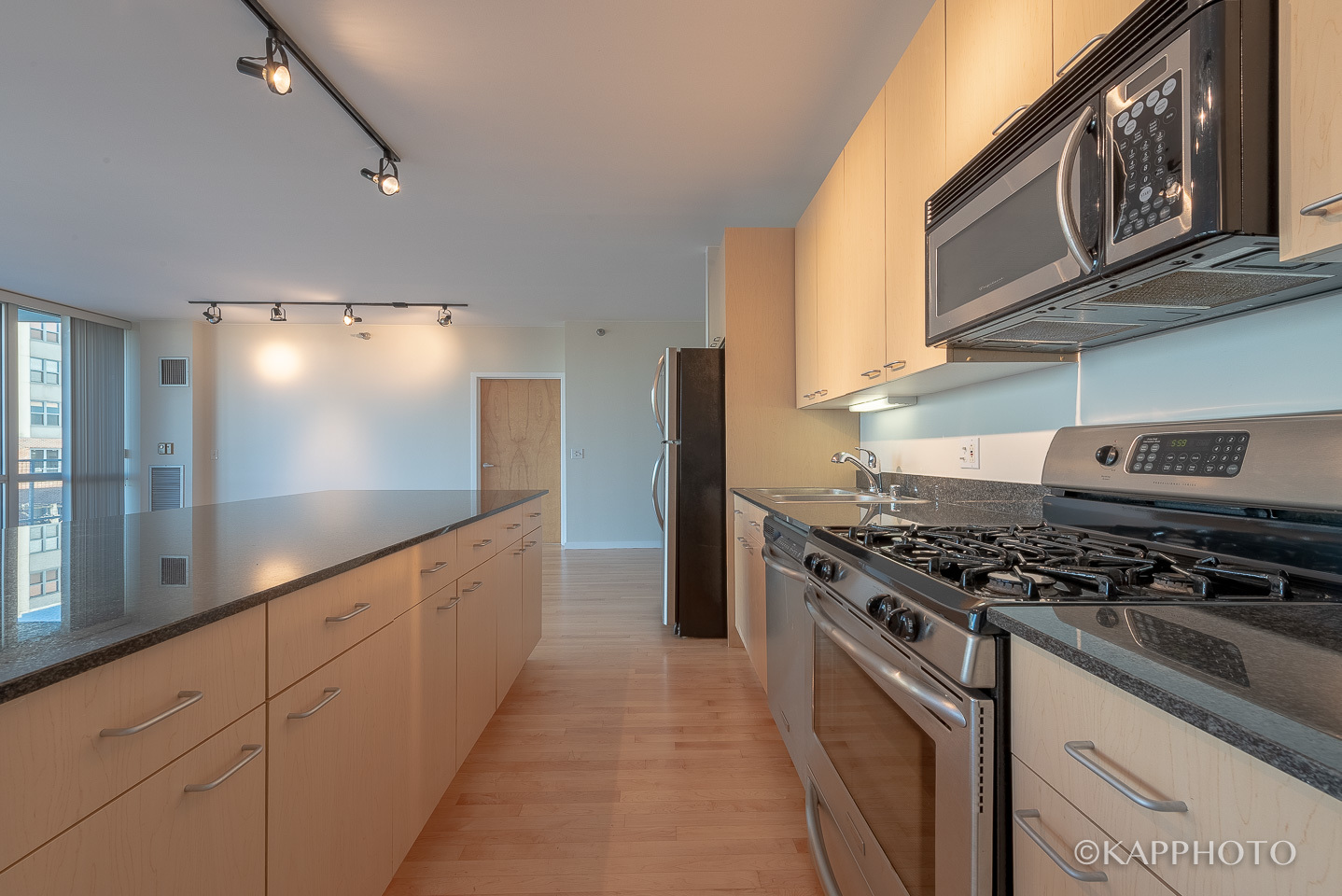 1845 S Michigan Avenue Unit: 607-608