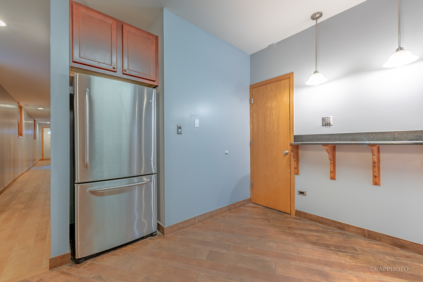 741 S Claremont Avenue Unit: G