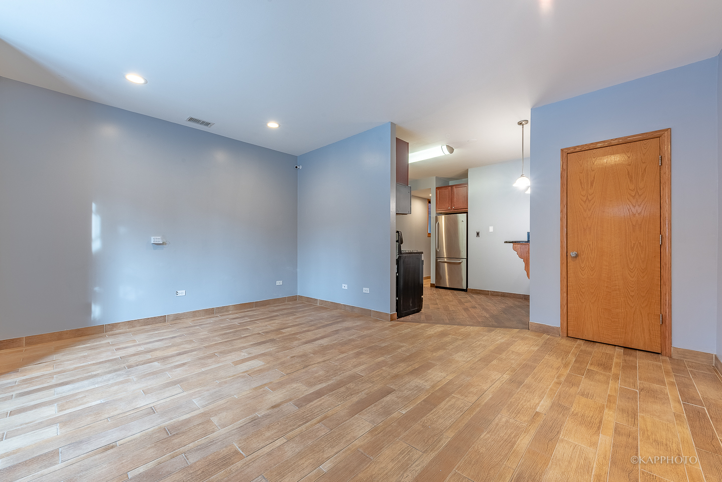 741 S Claremont Avenue Unit: G