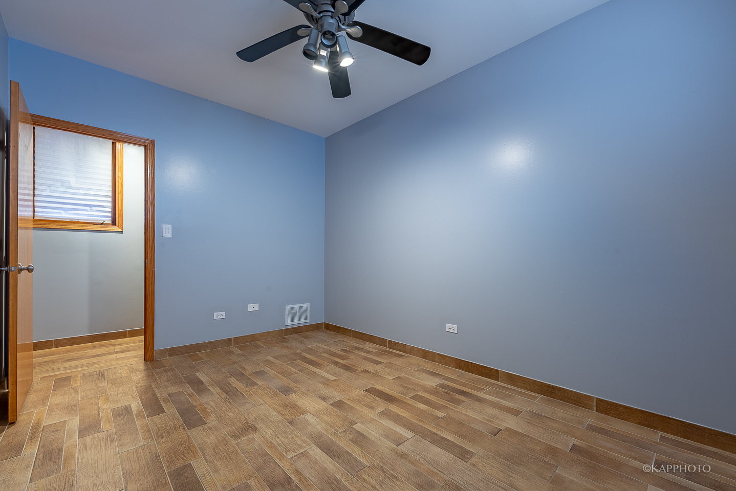 741 S Claremont Avenue Unit: G