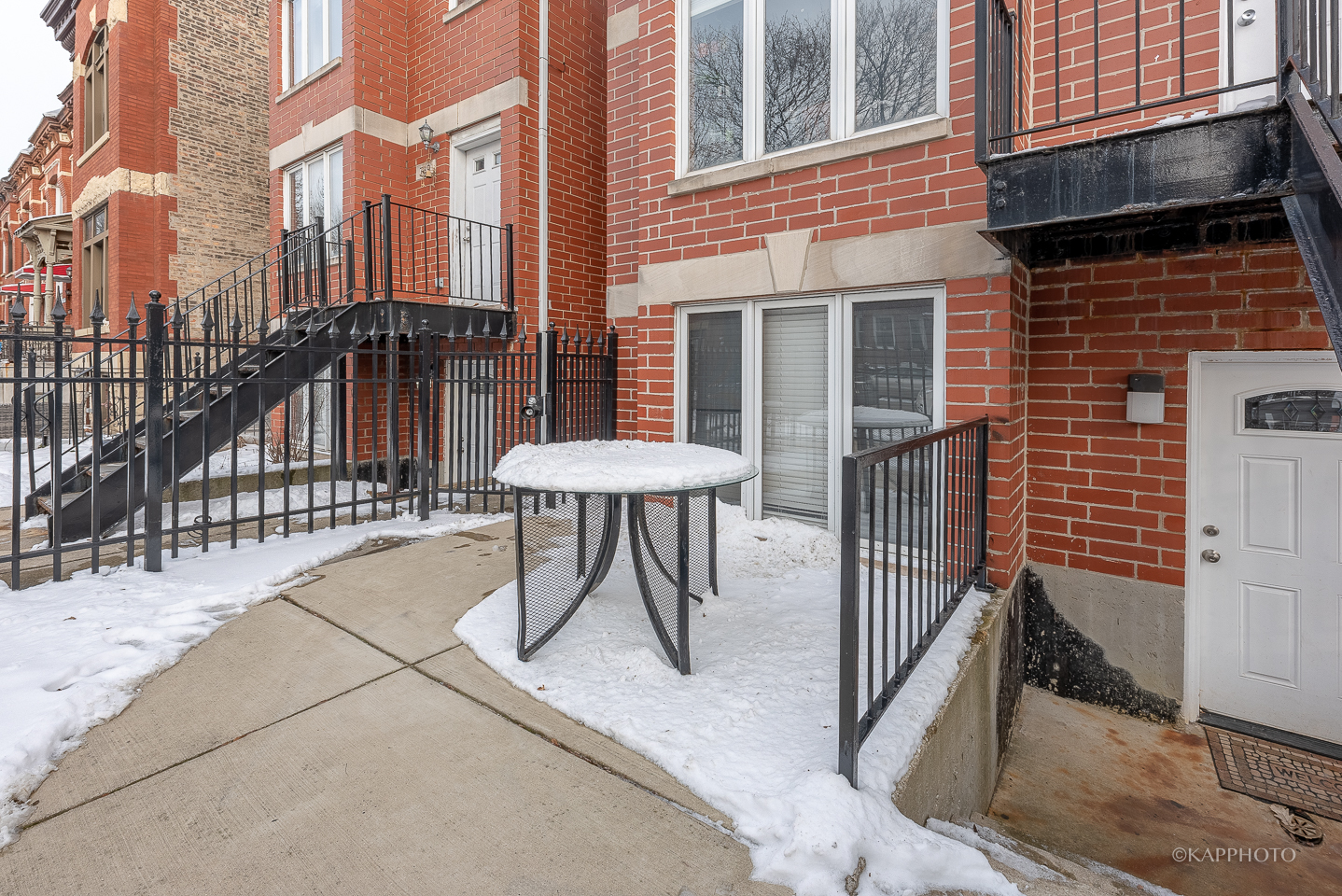 741 S Claremont Avenue Unit: G