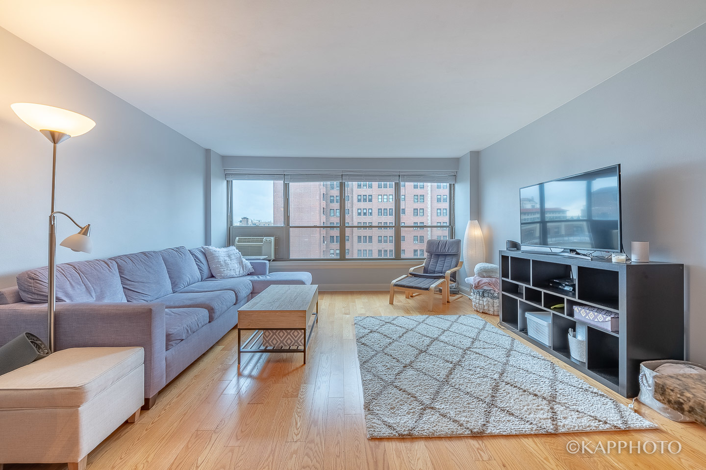 2930 N Sheridan Road Unit: 903
