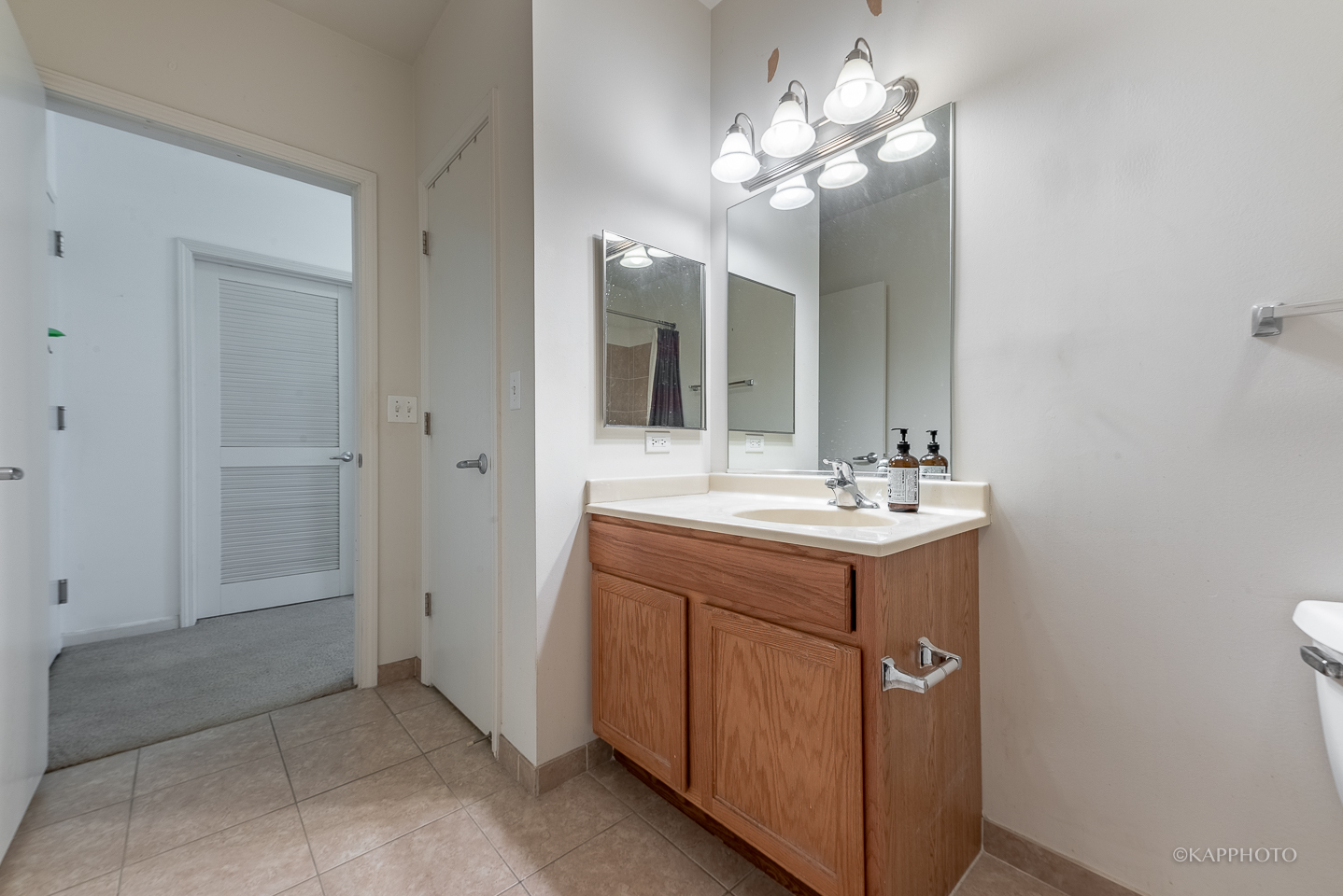 3522 S State Street Unit: 306