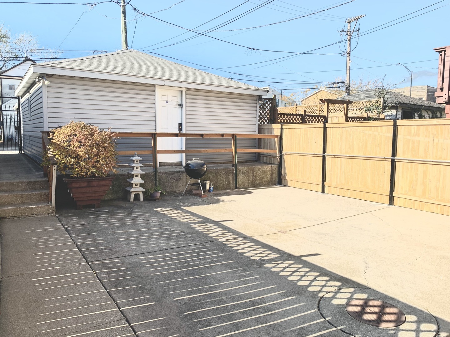 3510 S Union Avenue Unit: 2