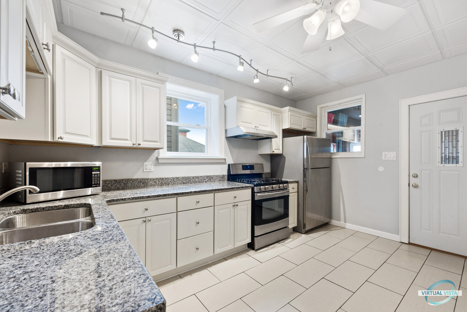 3510 S Union Avenue Unit: 2