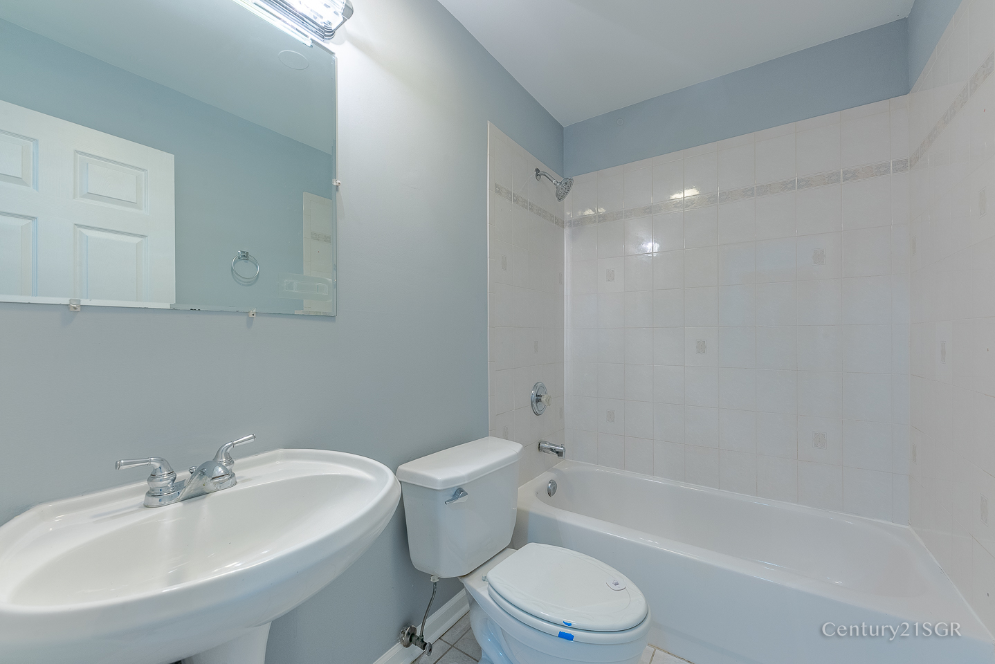 4507 S Lake Park Avenue Unit: 1S