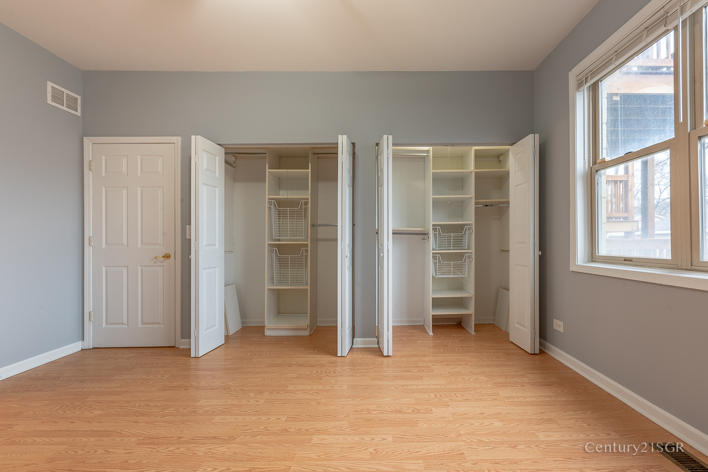 4507 S Lake Park Avenue Unit: 1S