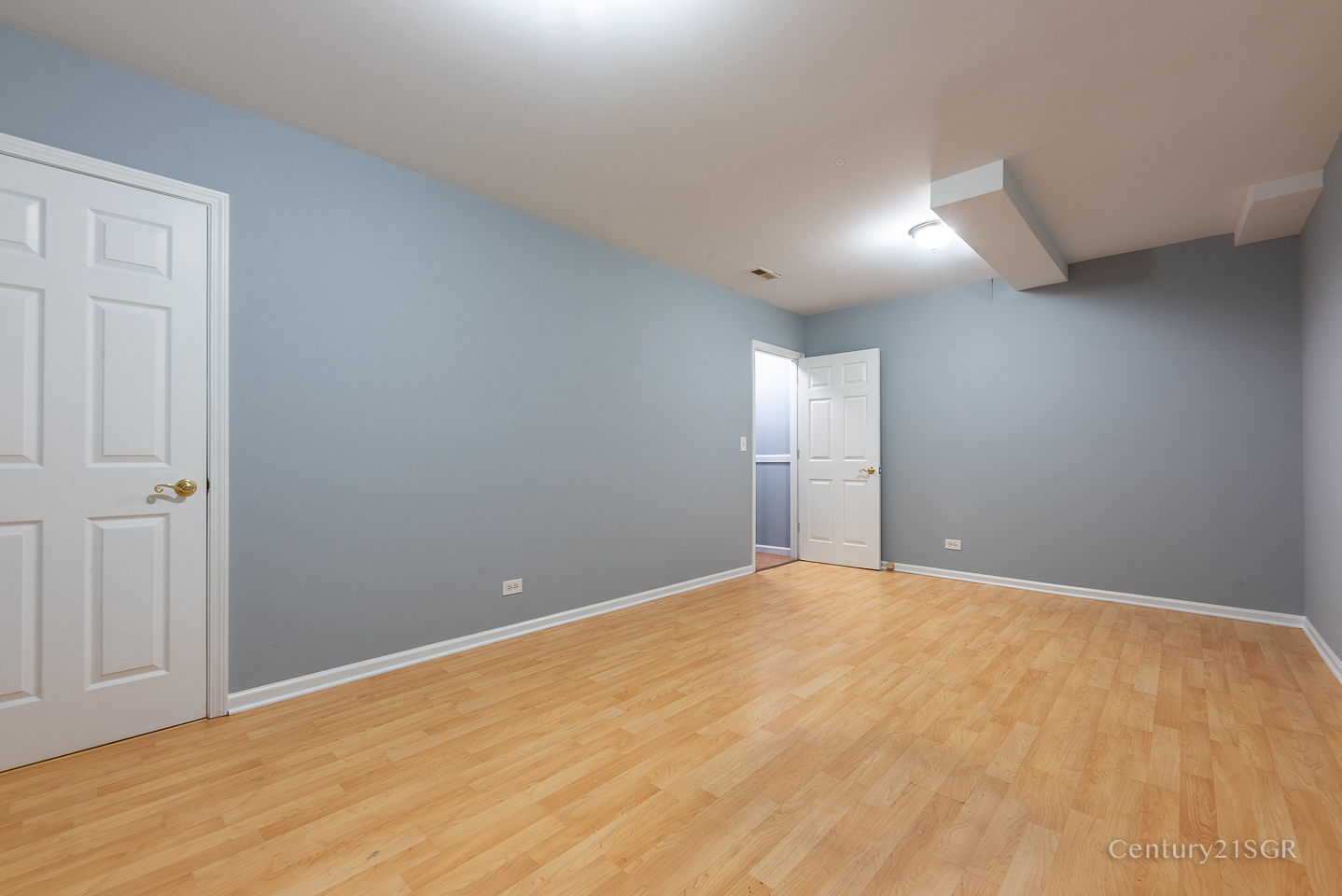 4507 S Lake Park Avenue Unit: 1S
