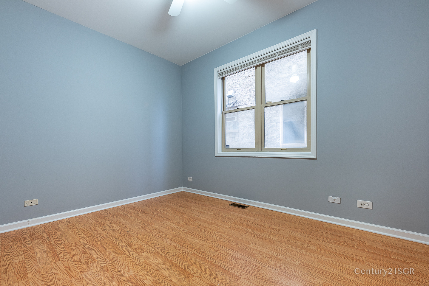 4507 S Lake Park Avenue Unit: 1S
