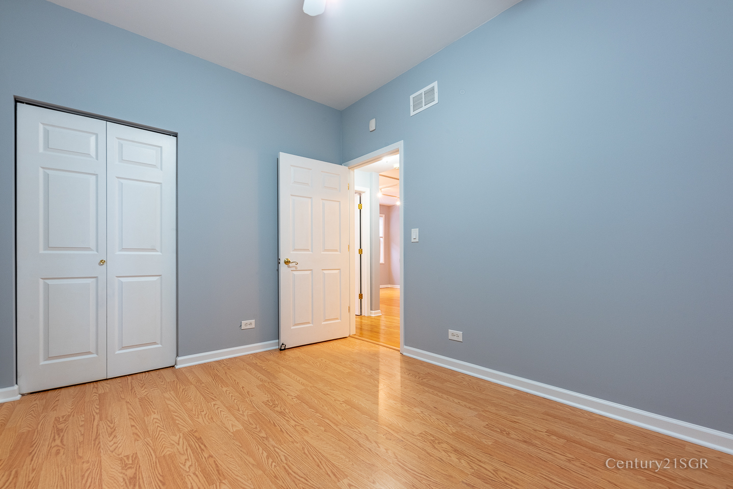 4507 S Lake Park Avenue Unit: 1S