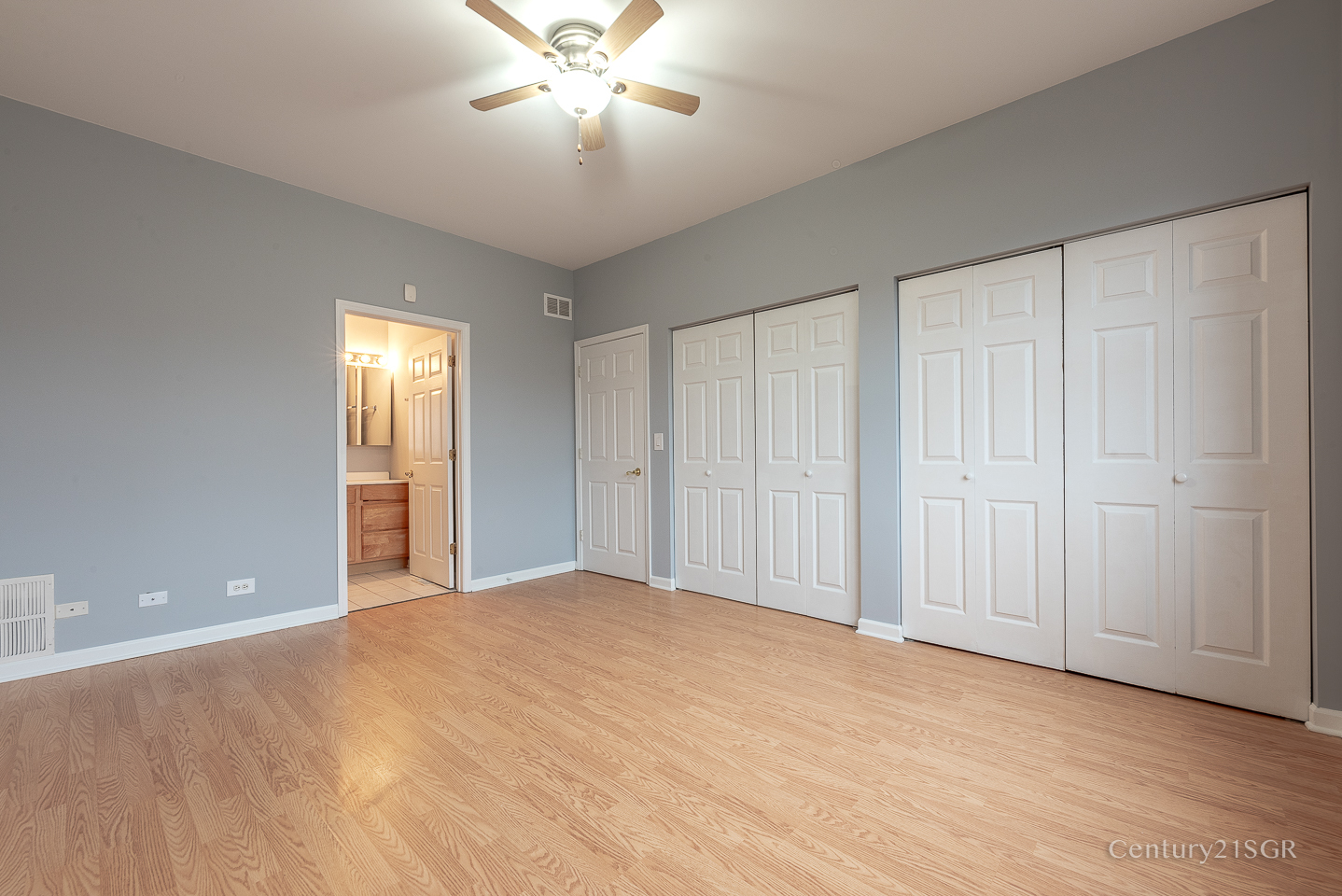 4507 S Lake Park Avenue Unit: 1S
