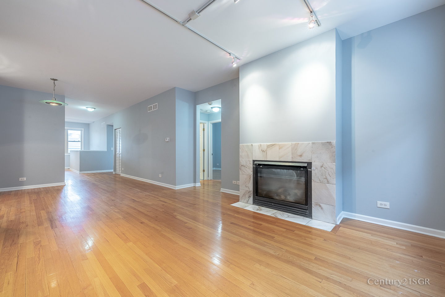 4507 S Lake Park Avenue Unit: 1S