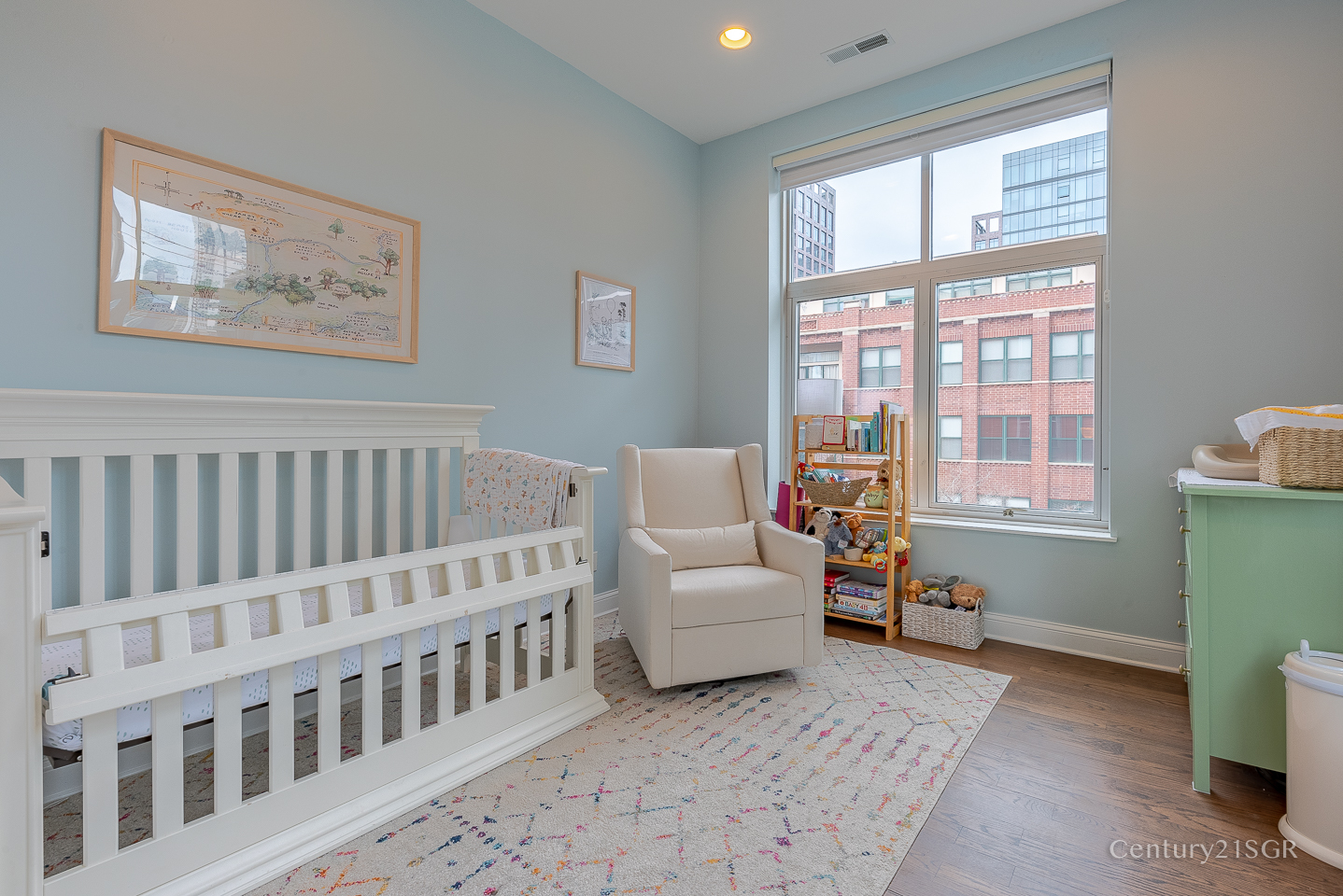 939 W Madison Street Unit: 301