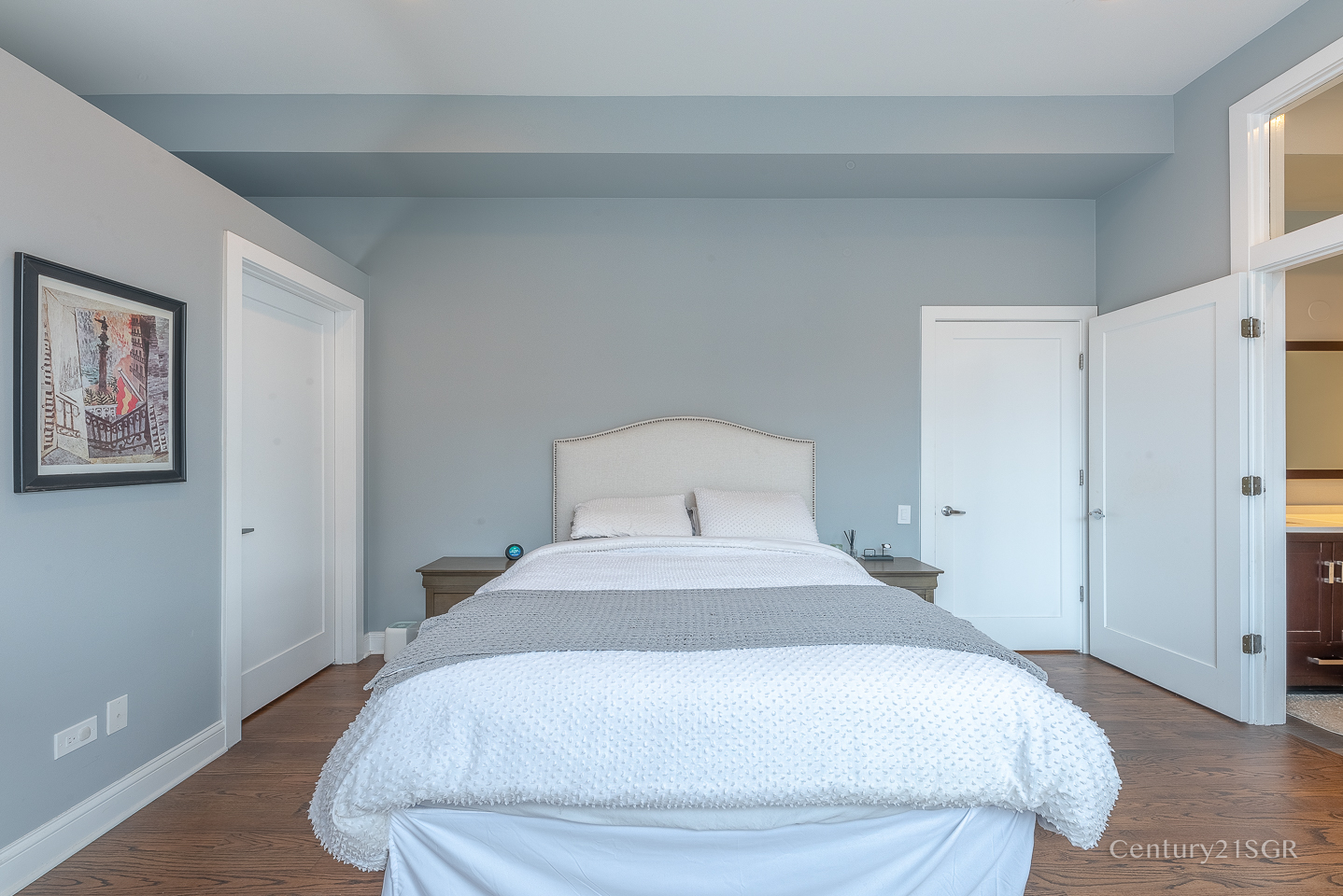 939 W Madison Street Unit: 301