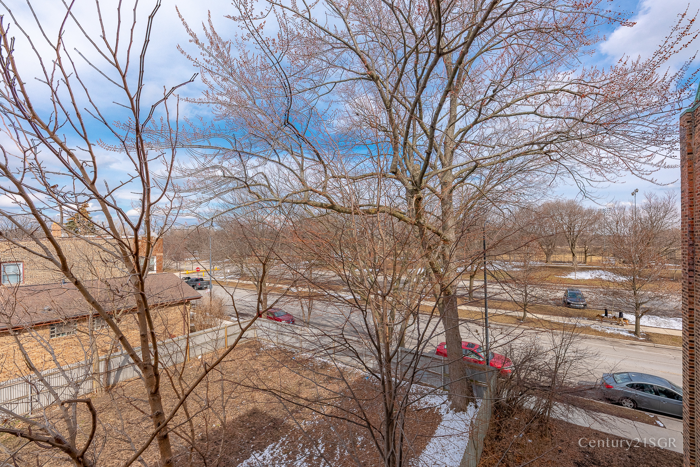 4136 N California Avenue Unit: 302
