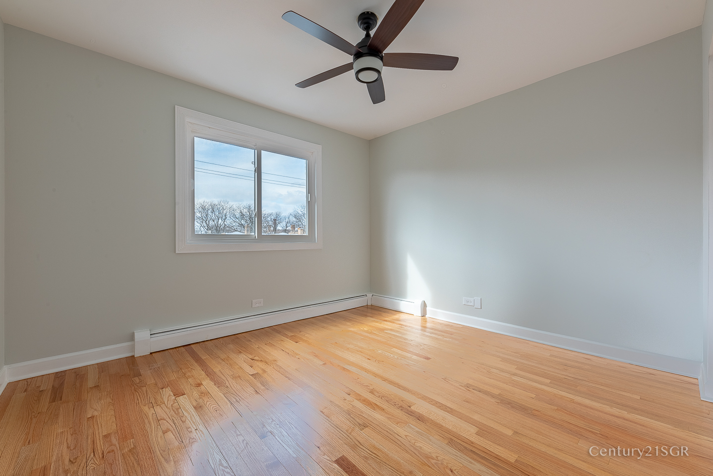 4136 N California Avenue Unit: 302