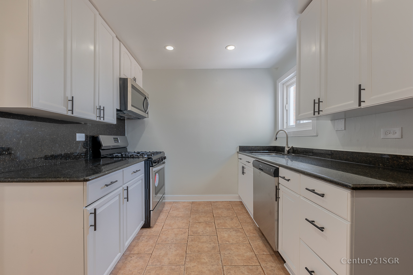 4136 N California Avenue Unit: 302