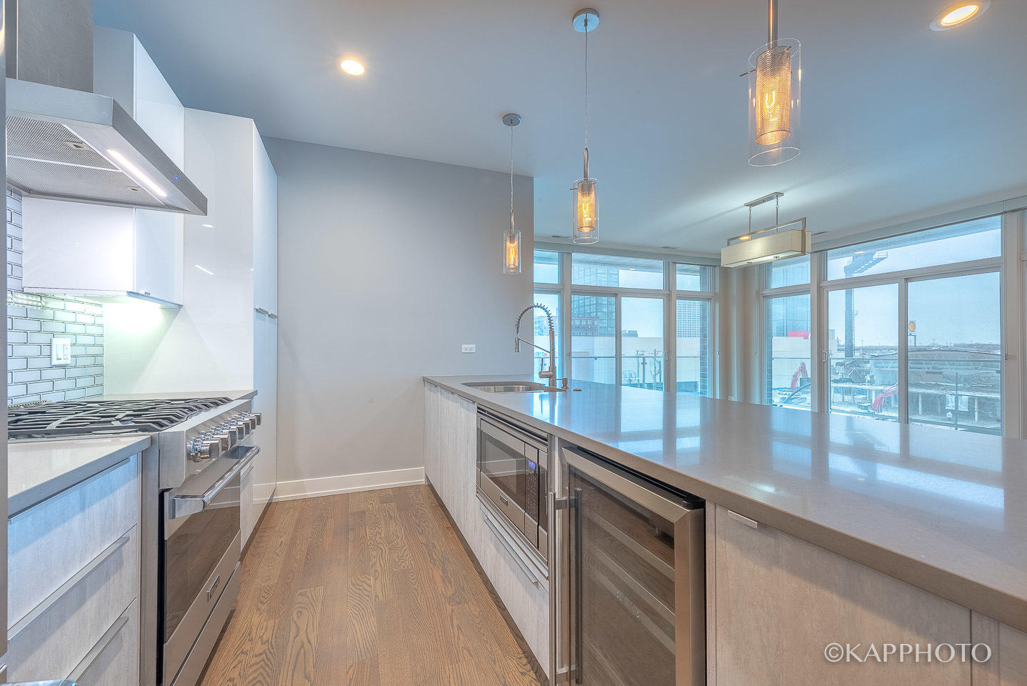 236 S Racine Avenue Unit: 401