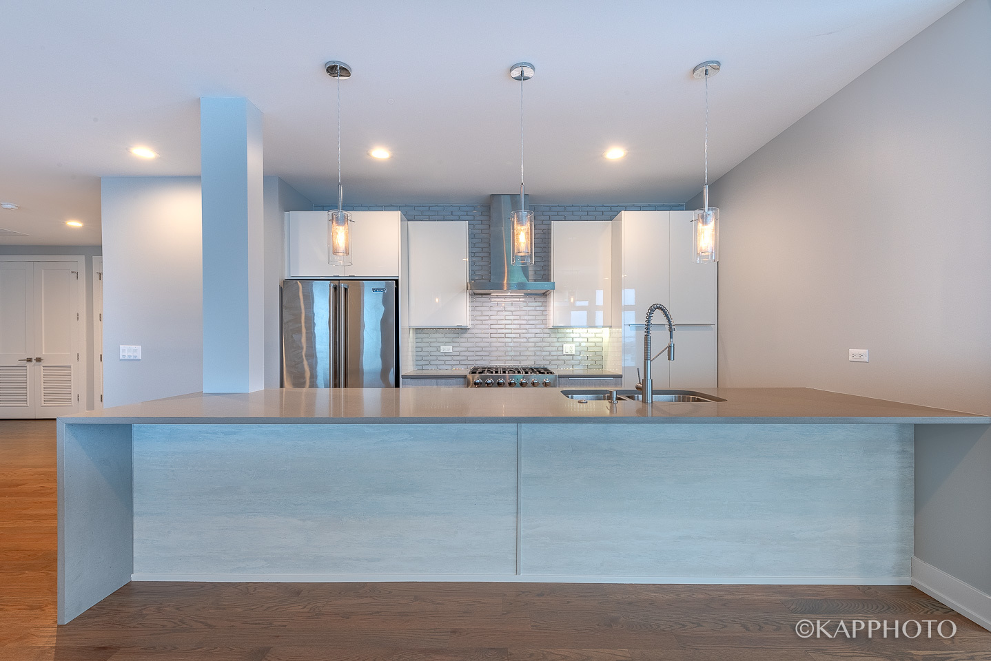 236 S Racine Avenue Unit: 401