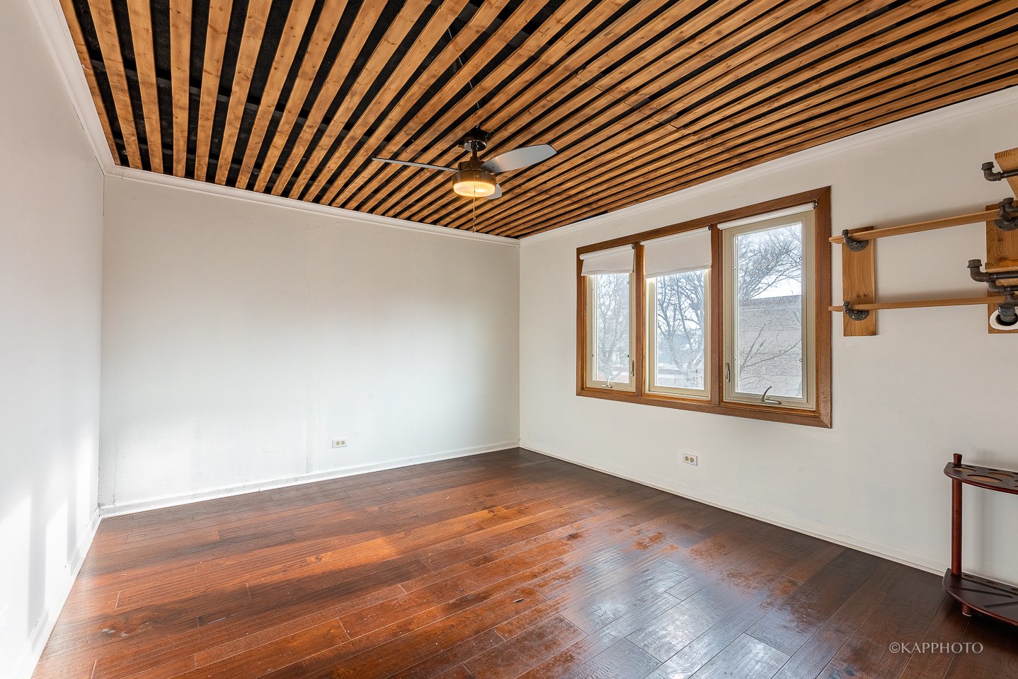 6300 W Montrose Avenue Unit: 201