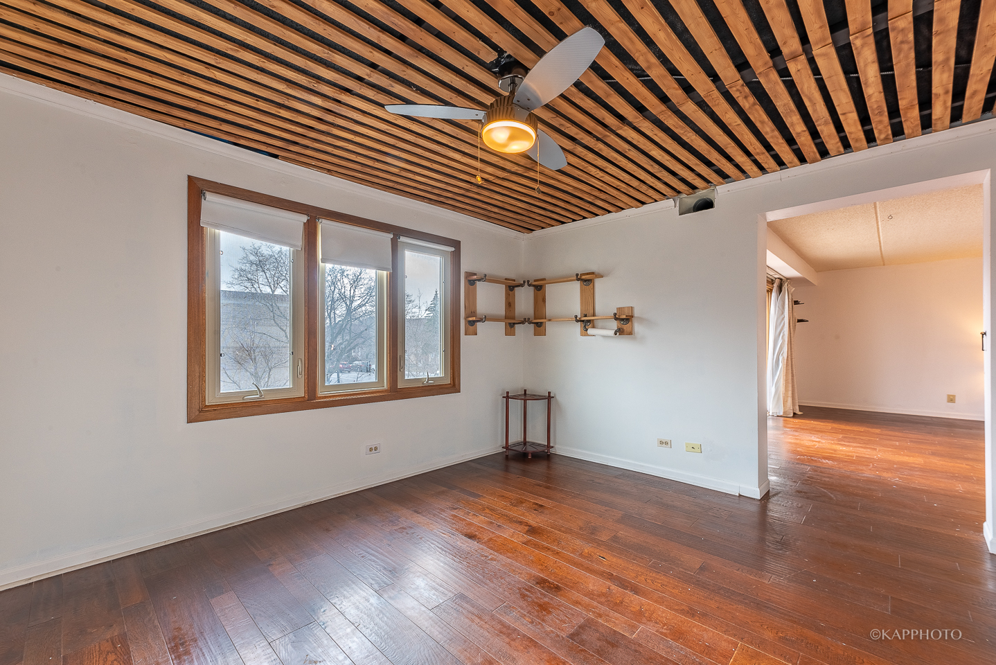6300 W Montrose Avenue Unit: 201