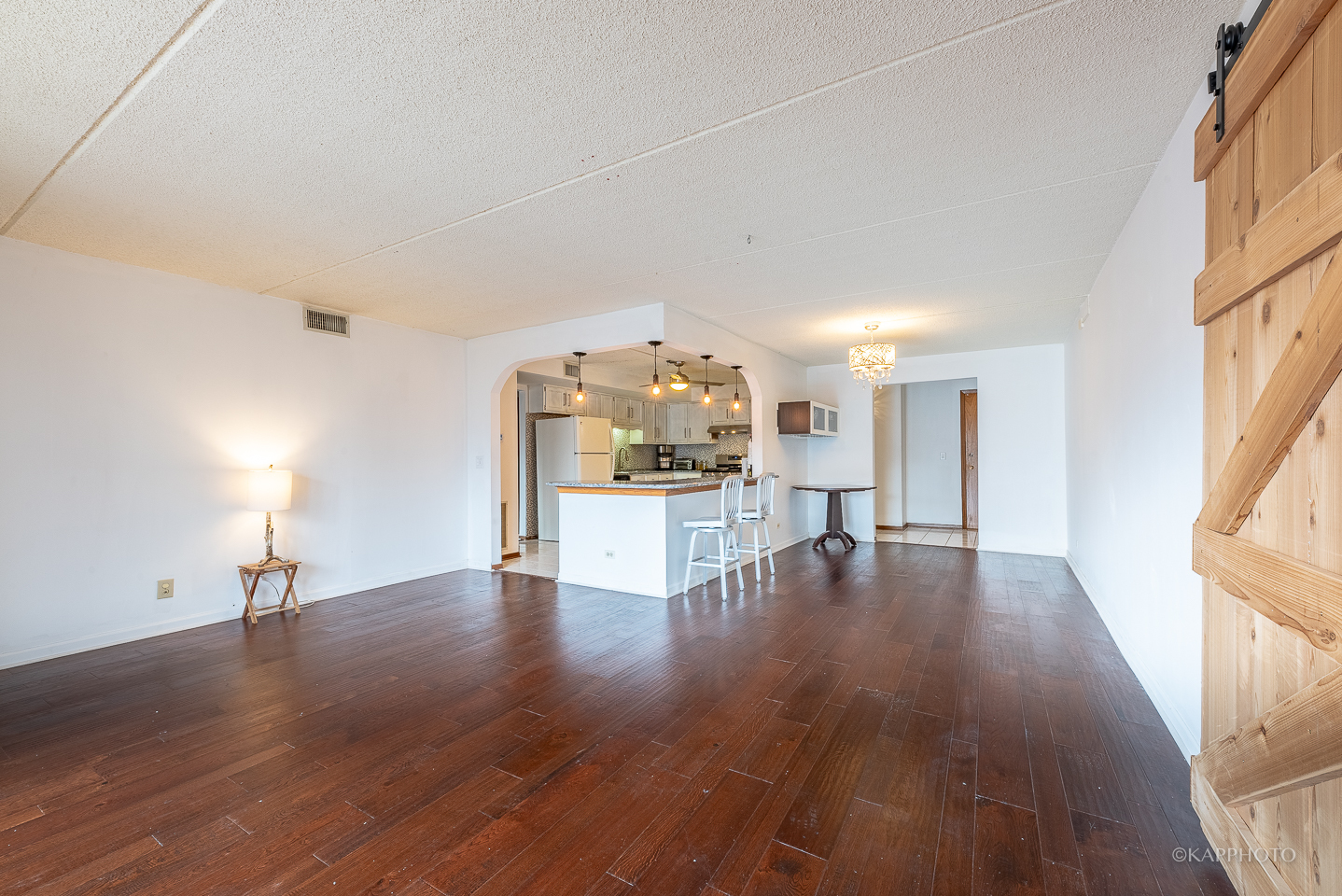 6300 W Montrose Avenue Unit: 201