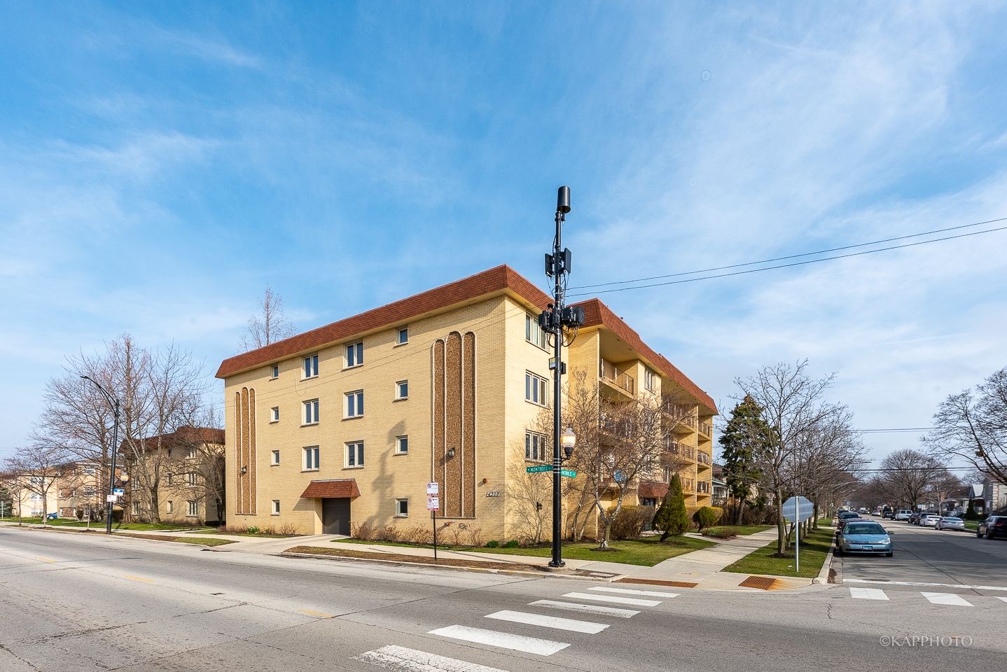 6300 W Montrose Avenue Unit: 201