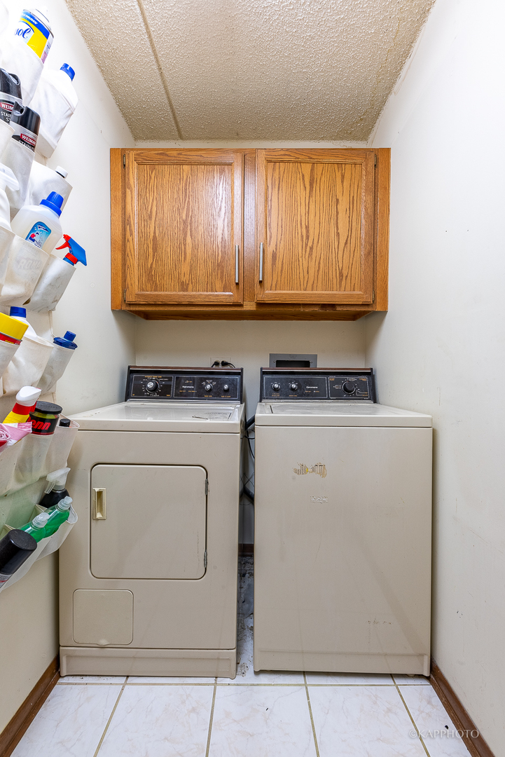 6300 W Montrose Avenue Unit: 201