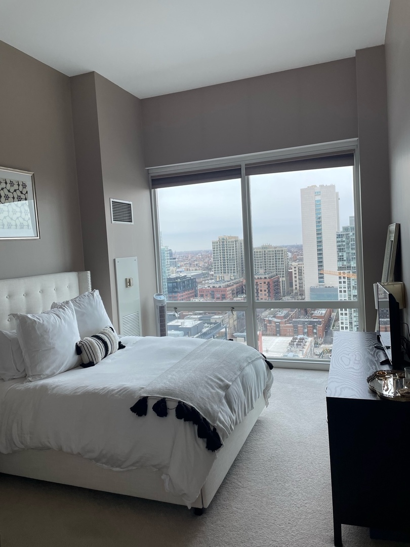 757 N Orleans Street Unit: 2110