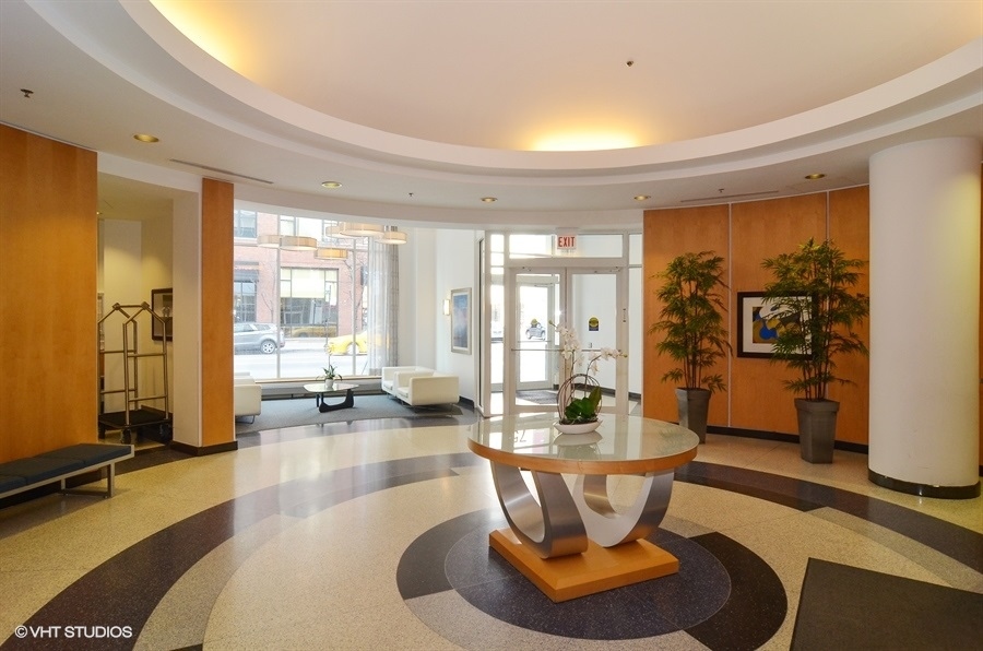 757 N Orleans Street Unit: 2110