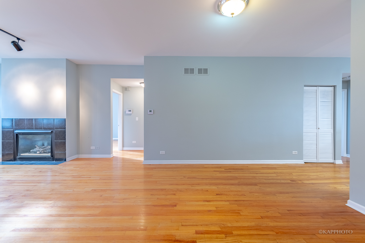 4507 S Lake Park Avenue Unit: 1N