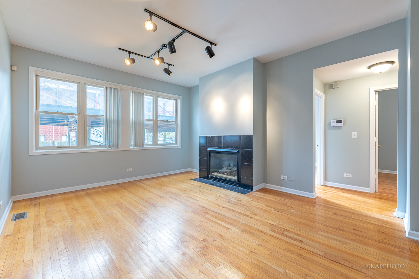 4507 S Lake Park Avenue Unit: 1N