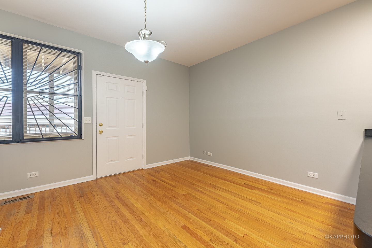 4507 S Lake Park Avenue Unit: 1N