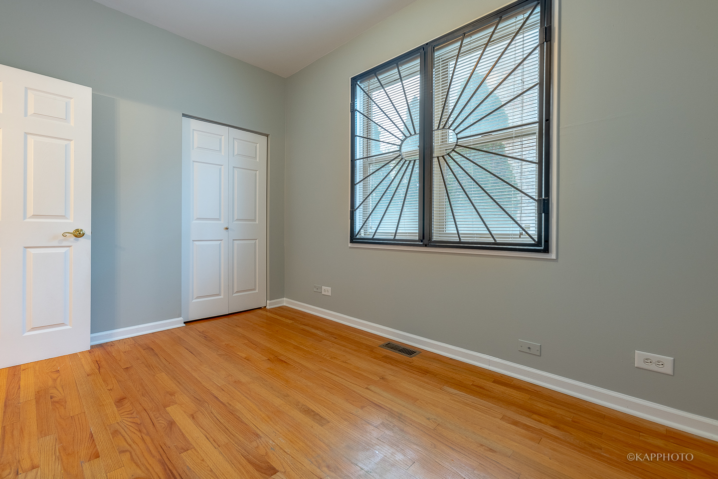4507 S Lake Park Avenue Unit: 1N