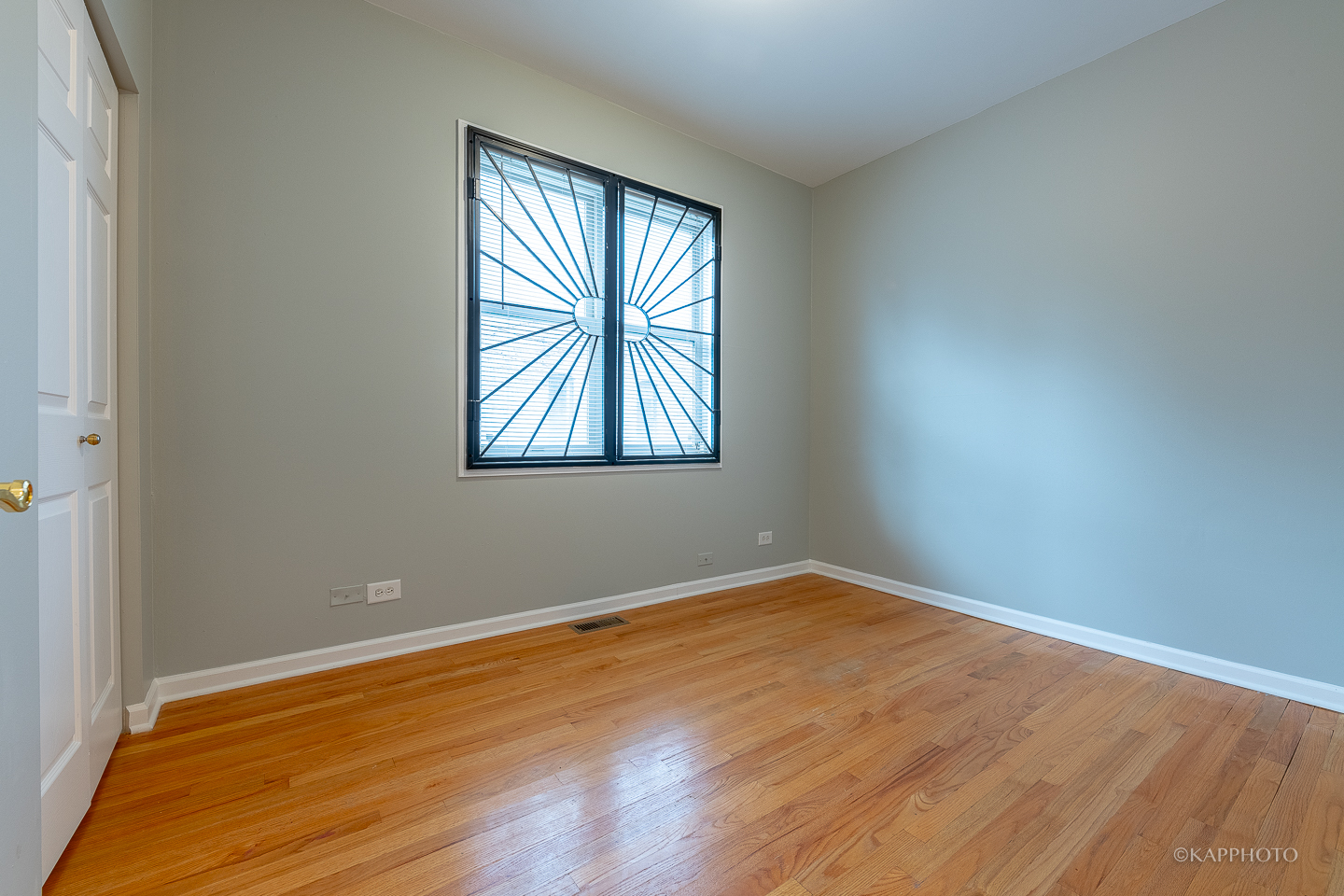 4507 S Lake Park Avenue Unit: 1N