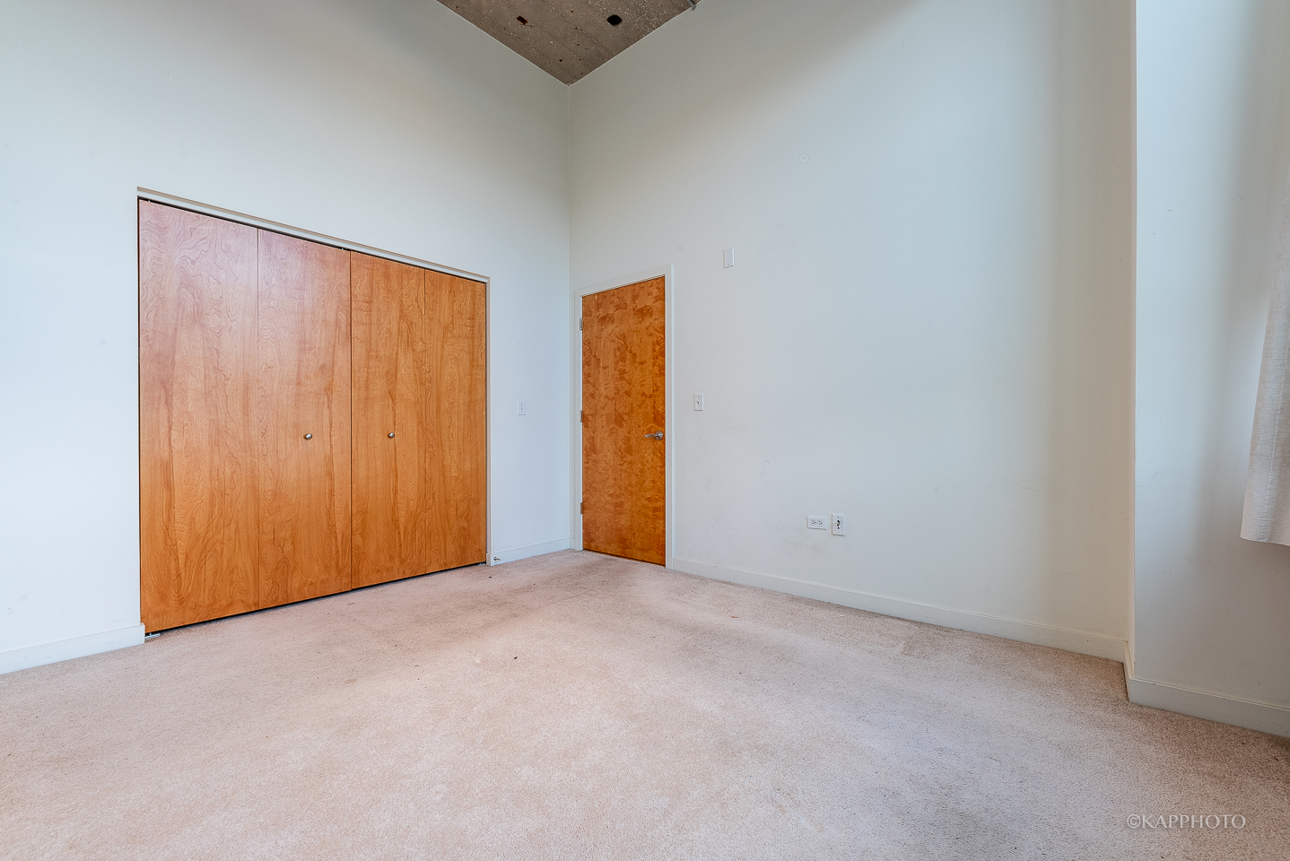 3963 W Belmont Avenue Unit: 104