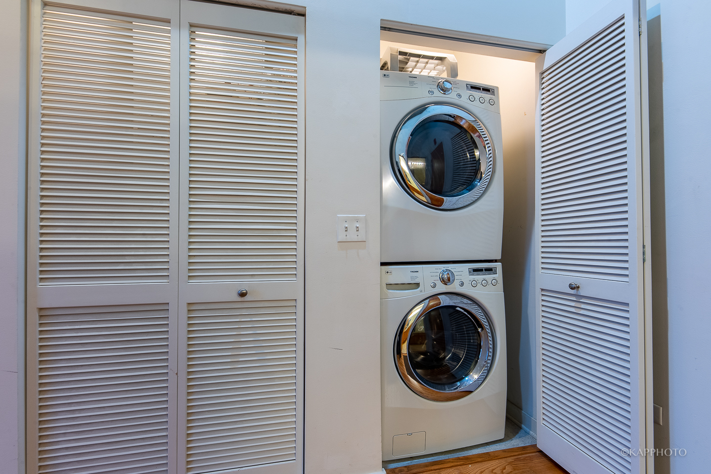 3963 W Belmont Avenue Unit: 104