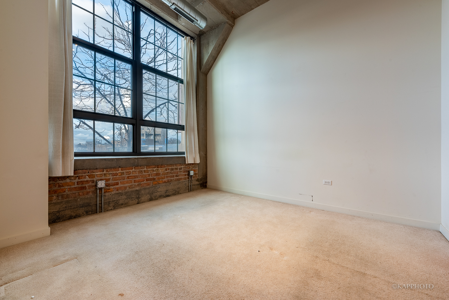 3963 W Belmont Avenue Unit: 104