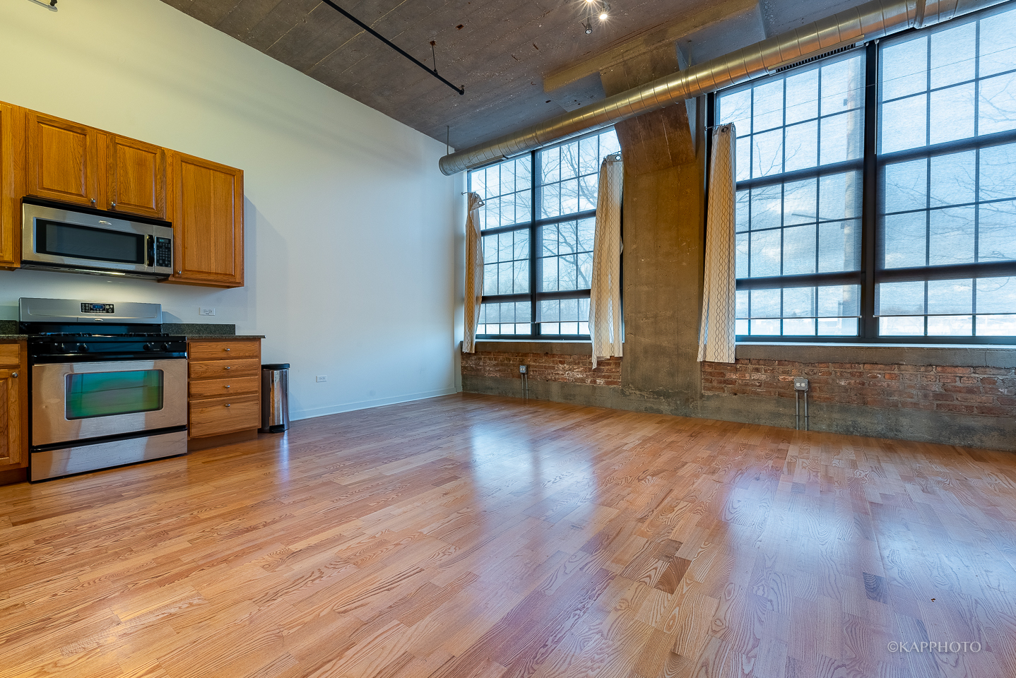 3963 W Belmont Avenue Unit: 104