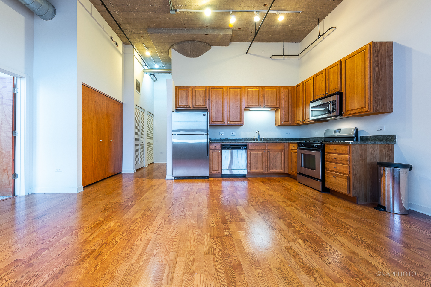 3963 W Belmont Avenue Unit: 104